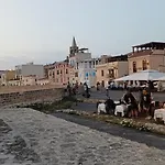فندق مبيت وإفطار Le Peonie ألغيرو