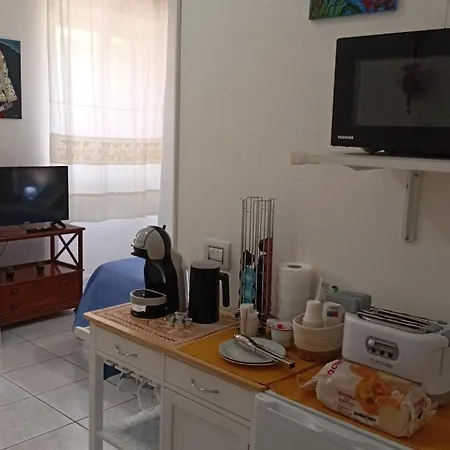 Alojamento de Acomodação e Pequeno-almoço Le Peonie Alghero